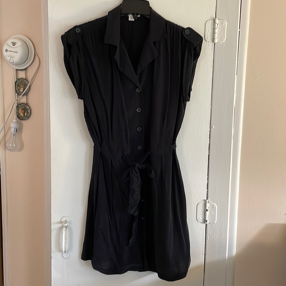 Button-down cap sleeved dress